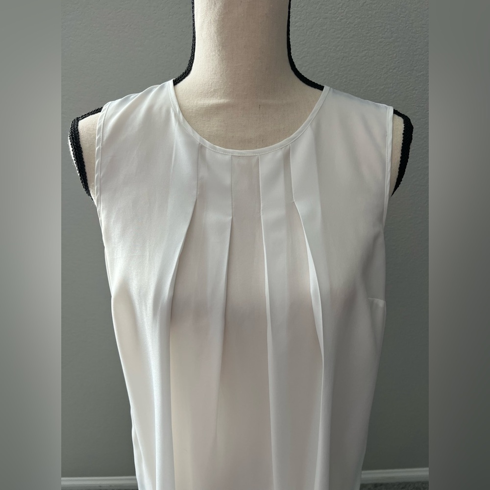 Michael Kors Sleeveless Ivory Pleated Front Blouse - Petite Medium -Work Office - Picture 2 of 12